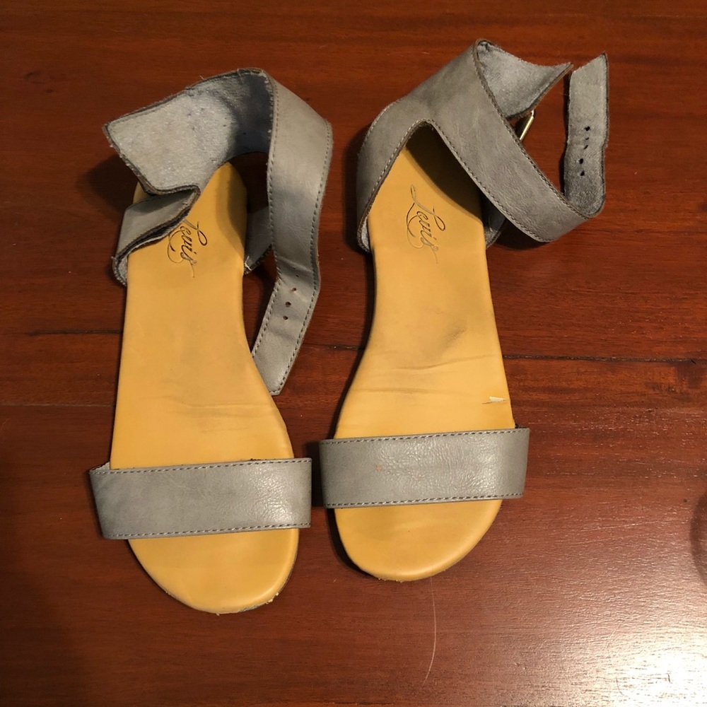 Levi’s Sandals